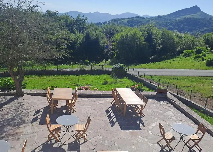 Maison Hordago D'hotes Bed and breakfast Sare